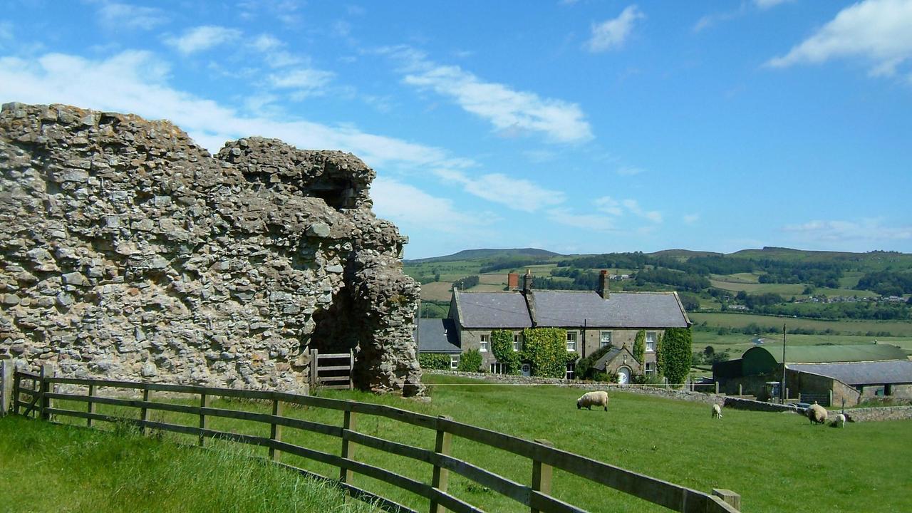 Country Getaway - Tosson Tower Farm Bed and Breakfast Rothbury Exteriör bild